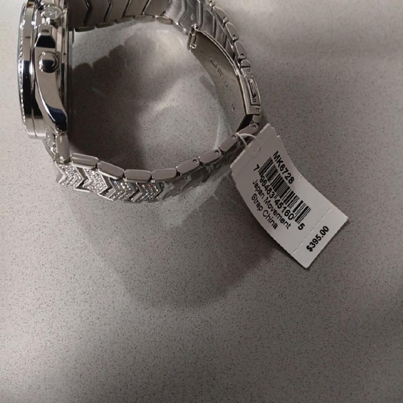 Michael Kors watch - Picture 5 of 7